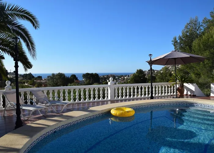 Villa Vista met zeezicht en privacy